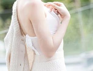 秀人网 – 呆呆的瑞bb的皮衣写真：你敢相信我穿得上这个吗？分享一下！