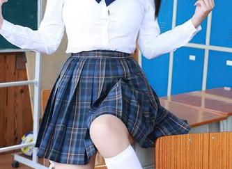 秀人网 – 礼服、写真和周慕汐：原图中隐藏着多少神秘而美的瞬间？