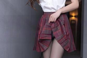 秀人网 – 倘若比基尼会说话，戴允祺的图库会是怎样的缤纷对话？