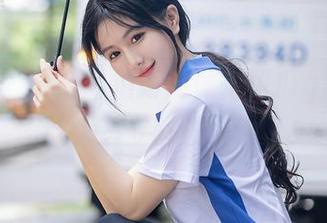 秀人网 – 泳衣私拍新宠，拍黄瓜girl的原图让人想立刻去海边了！