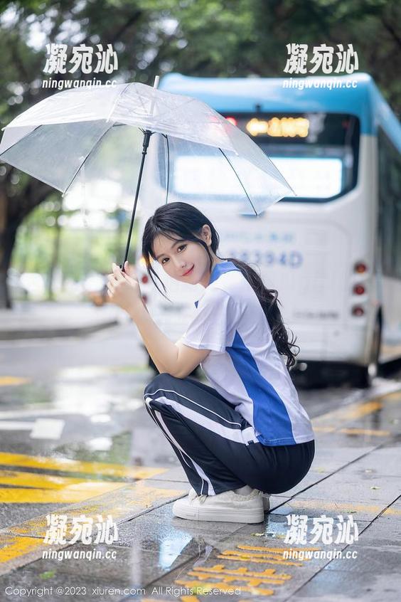 秀人网 - 泳衣私拍新宠，拍黄瓜girl的原图让人想立刻去海边了！