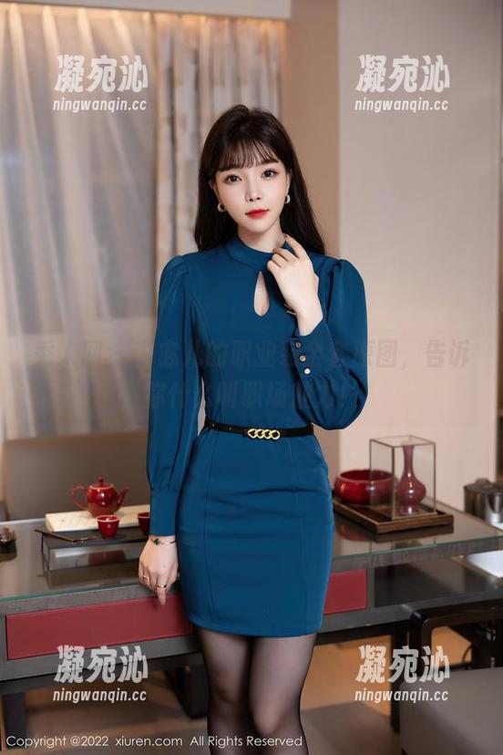 秀人网-李宓儿 秀人网 - 李宓儿的职业装全套原图,告诉你什么叫职场魅力!