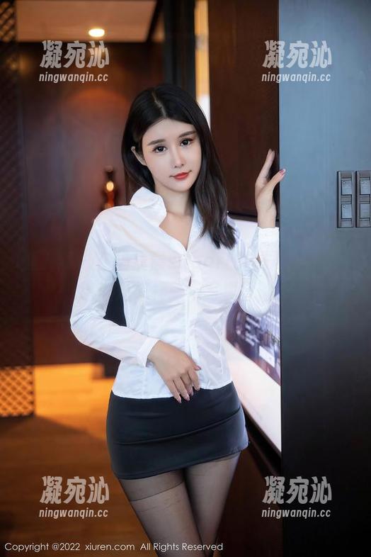 秀人网-杨晨晨sugar 秀人网 - 在杨晨晨sugar的世界里,秀丽绝俗是怎样一场写真冒险?