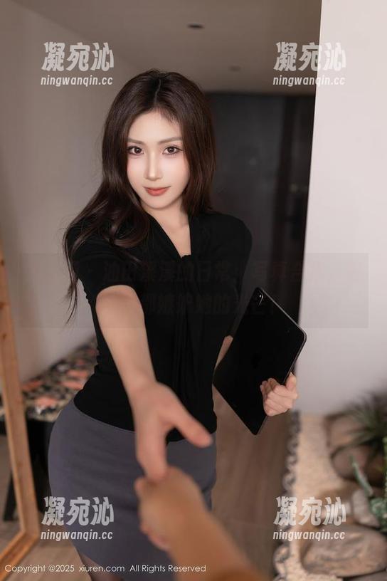 秀人网-油田溪溪 秀人网 - 油田溪溪的日常:写真合集,连油田都嫉妒她的光芒!