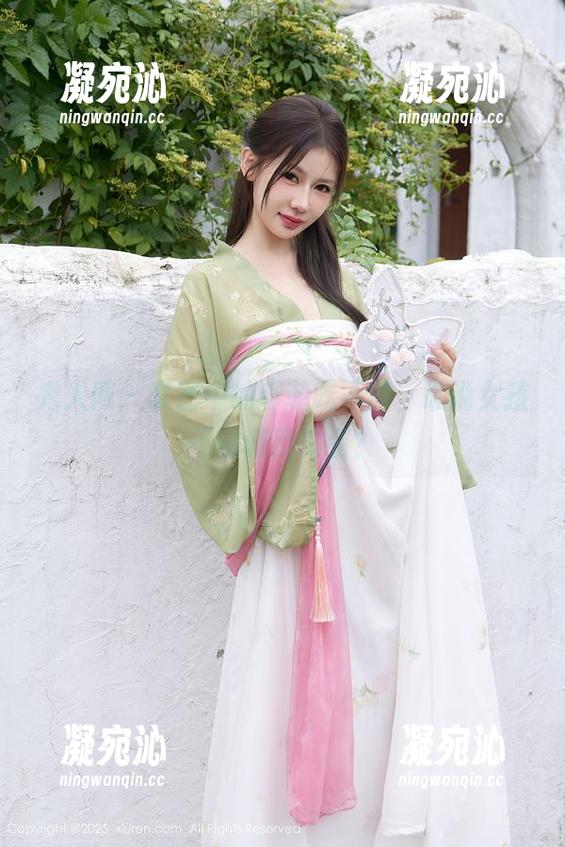 秀人网-菲菲吃不胖 秀人网 - 套图中的菲菲吃不胖,谁说女孩不能调皮捣蛋?