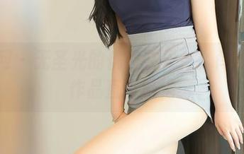 秀人网 – 无圣光的优雅在天台：闫璐璐的作品直击脑海