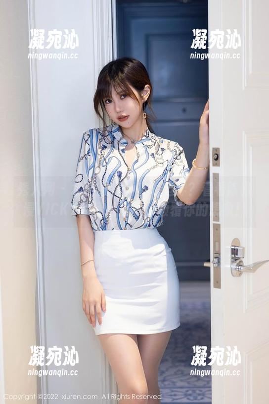 秀人网 - 水手服只能在海边穿？看看陈雅漫VICKY的精选图片，颠覆你的想象！