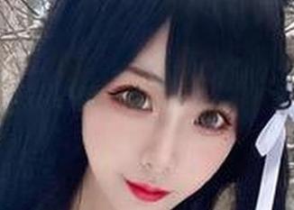 海边的章鱼小童谣，写真中颠覆了我对海洋生物的认知，看看人类的双脚是怎么跟沙滩互动的！