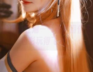 图库里的粉色狂潮——看芋圆侑子如何把色彩玩得飞起！
