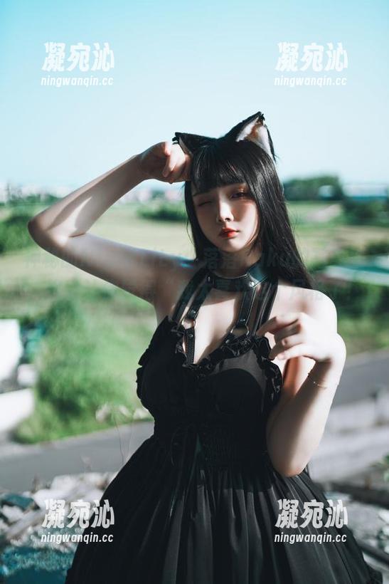 落落Raku 神秘的NightLiLy:落落Raku的写真集,绝对让你觉得“我太喜欢这个风格了!”