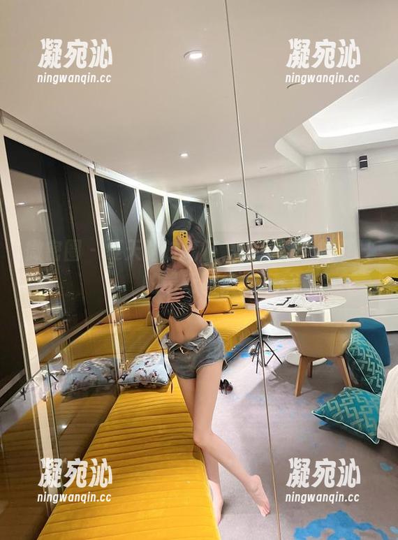 微密圈 - 夏天路过葛征，留下这一抹夏日的最新图集！