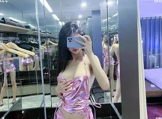 微密圈 – 这套肉丝美图，葛征真知道如何让人心跳加速，让我想起了那些遥不可及的梦。