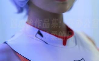 蜜桃社 – 温心怡作品集：在办公室里掀起一阵轻柔的风
