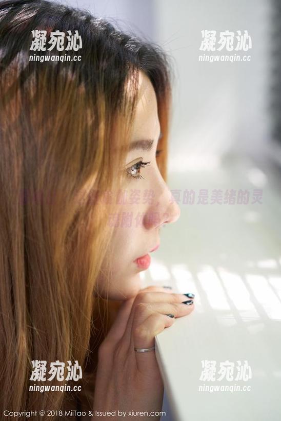 蜜桃社-美绪 蜜桃社 - 这些瑜伽姿势,真的是美绪的灵魂附体吗?