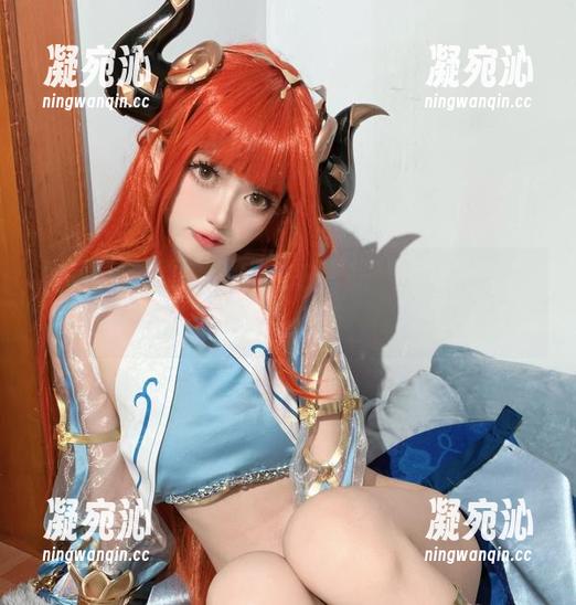 趴趴捣蛋陌 趴趴捣蛋陌的镂空私拍作品,让人忍不住多看几眼