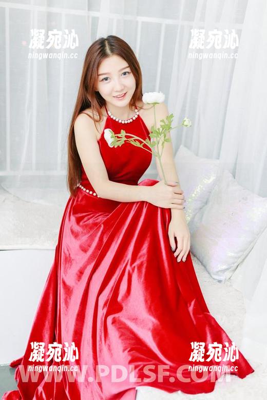 轰趴猫-曲曲 轰趴猫 - 曲曲花嫁这一套图,高清到我忍不住想说,“你再放个特写,我都怕尴尬。”