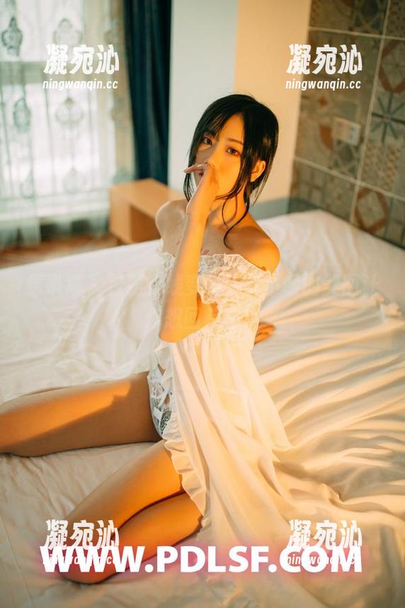 轰趴猫-苏小暖 轰趴猫 - 校服在线变身,苏小暖的美图让你想回校园!