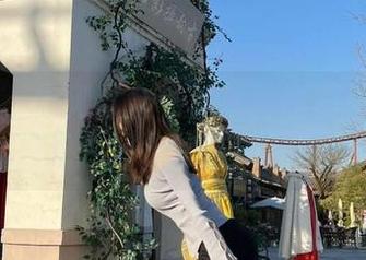微密圈 – 你见过金希儿这种比基尼原图吗？只想去海滩追随她的脚步！