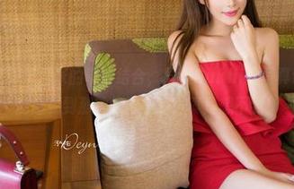 青豆客 – 定制与居家的奇妙结合，思淇Sukiii的写真让我在家也能感受到那种悠闲美好，真是想不到！