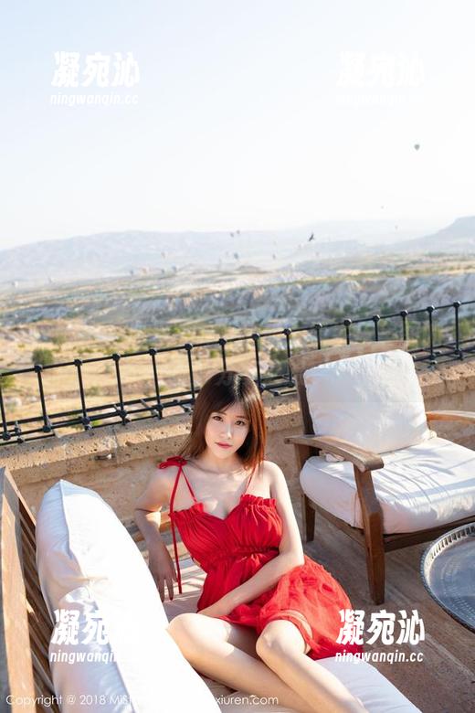 魅妍社-Abby李雅 魅妍社 - 遇见Abby李雅:奶牛与美图的奇妙分享之旅
