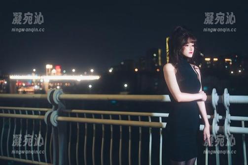 鹿八岁baby 最新鹿八岁baby奶牛写真,瞬间让你陷入奇怪的思考!