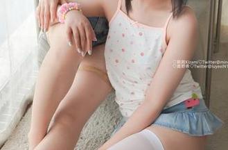 鹿野希的未亡人：这组写真，我觉得可以和壁纸谈恋爱。